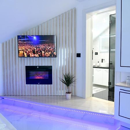 Hotel Pansion Eden Ni Esterno foto